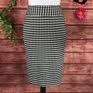 Worthington Skirt size 10 Black White Hounds Tooth Straight Pencil Career Suit